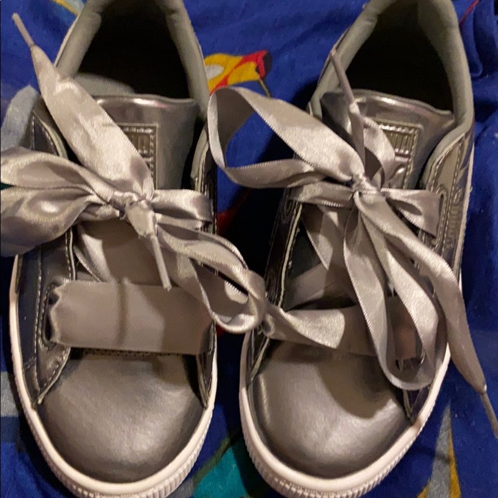Girls Puma Shoes